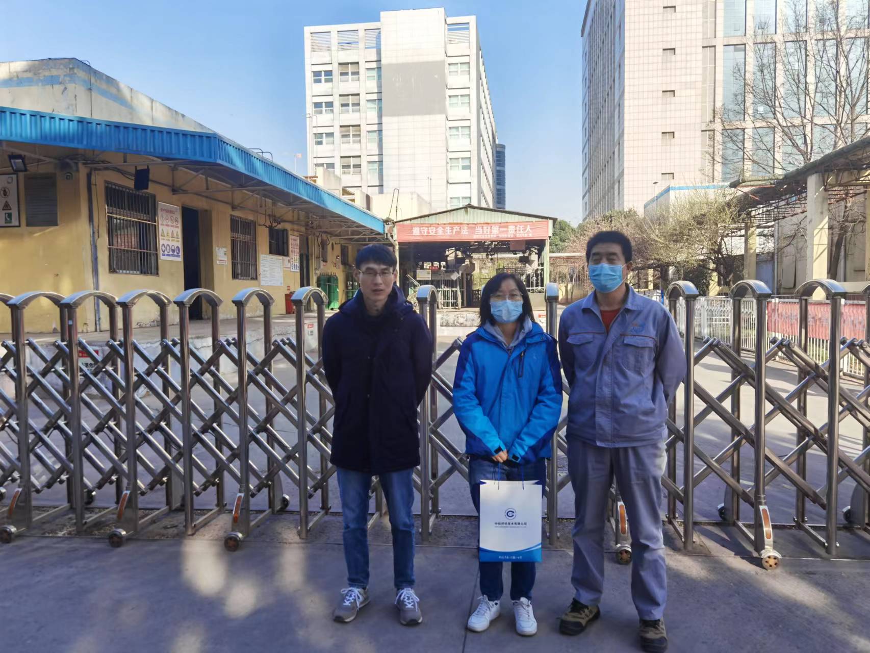 1690185805111512.jpg 2a11c6c8301884c0cde42b10cf3bca4.jpg